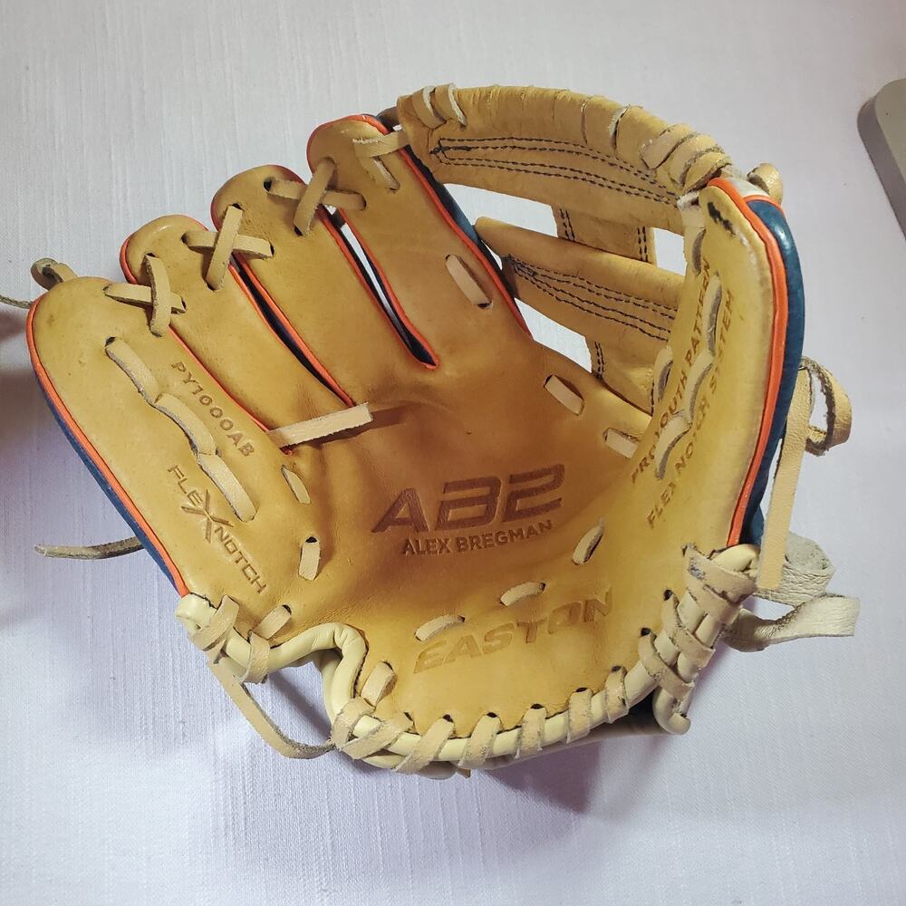 Easton Baseball Glove 10 Inch | PY1000AB Alex Bregman